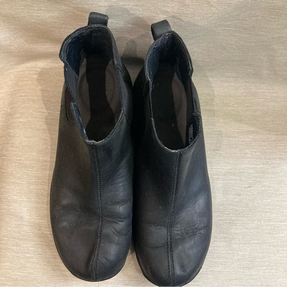 DANSKO Sz 40 Leather Chelsea Style Pull On Comfort Ankle Booties - Picture 3 of 8